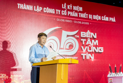 LỄ KỶ NIỆM 65 NĂM THÀNH LẬP CÔNG TY CỔ PHẨN THIẾT BỊ ĐIỆN CẨM PHẢ LỄ KỶ NIỆM 65 NĂM THÀNH LẬP CÔNG TY CỔ PHẨN THIẾT BỊ ĐIỆN CẨM PHẢ